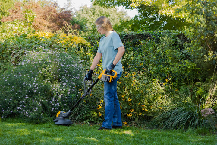 STIGA Akku-Rasentrimmer GT 300e Kit